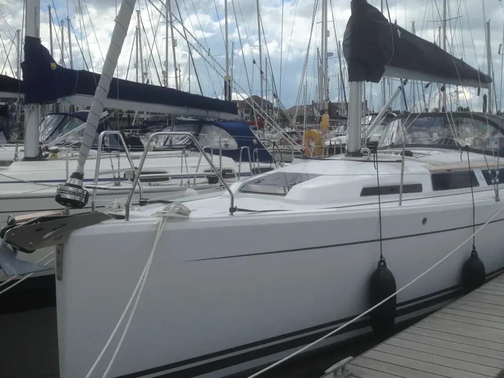 2014 Hanse 345 Boat for Sale