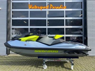 Sea-Doo RXP-X 325 3