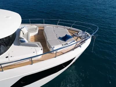 2027 Absolute Navetta 75 3