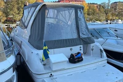 2001 Regal Commodore 2960 | 28.9 ft 2