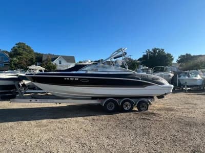 2013 Formula 270 Bowrider | 27 ft 2