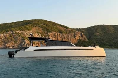 2026 Adventure Yachts AY60 Sport | 62 ft 2