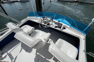 2006 Commander Sedan | 26 ft 3