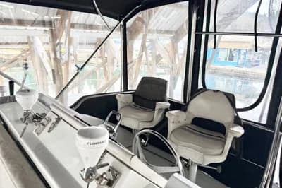1990 Trojan International 10.8 Meter Sedan | 35 ft 3