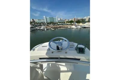 2005 Riviera 51 Flybridge | 58.2 ft 3