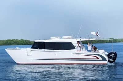 2026 SilverCAT 40 LUX | 40 ft 3
