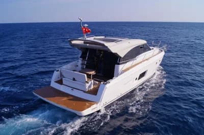 2025 Bavaria Virtess 420 Coupe | 42ft 2