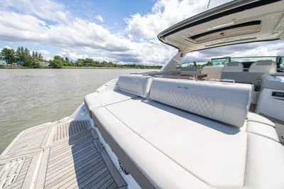 2023 Sea Ray SLX 400 | 40 ft 2