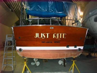 1967 Chris-Craft Sea Skiff 32 Sport Cruiser | 32 ft 3