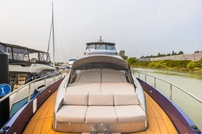 2010 Custom Primorets | 86 ft 2
