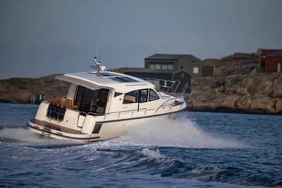 2026 Nimbus 405 Coupe | 44ft 3