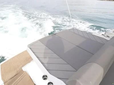 Sunseeker Predator 65 3