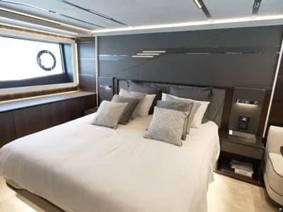 Sunseeker Predator 65 4