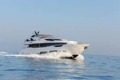 2021 Sunseeker 95 Yacht | 92.1 ft 2