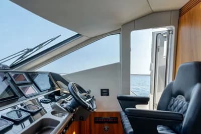 2016 Sunseeker Manhattan 65 | 69.1 ft 3