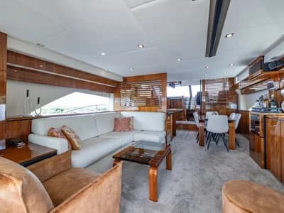 2009 Fairline Squadron 70 | 72.8 ft 2