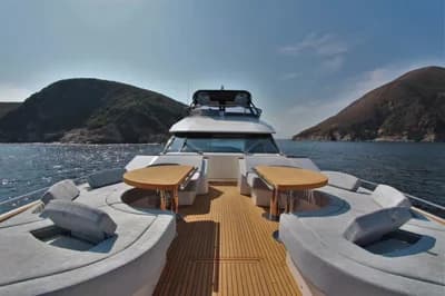 2012 Monte Carlo Yachts MCY 76 | 75.7 ft 2
