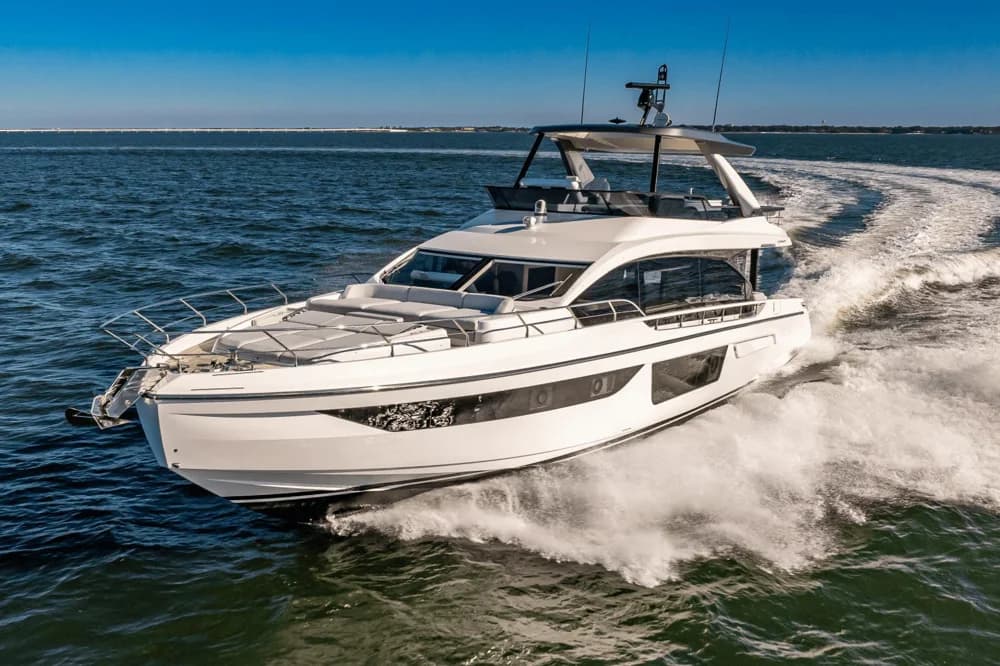 2024 Azimut 68 | 66.4 ft