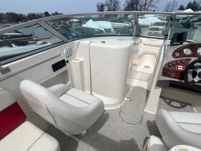 2005 Rinker 262 Captiva Bowrider | 28.2 ft 3