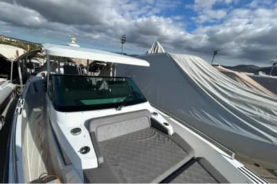 2018 Axopar 37 T-Top | 36.8 ft 2