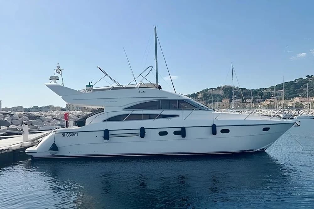 2004 Princess 50 Flybridge | 50.3 ft