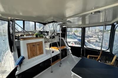 1986 Carver 3607 Aft Cabin Motor Yacht | 36 ft 3