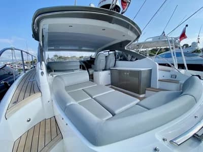2019 Princess V40 | 43ft 2