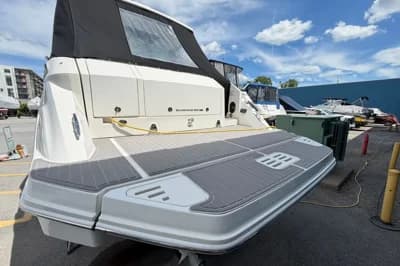 2023 Sea Ray Sundancer 320 | 33.8 ft 2