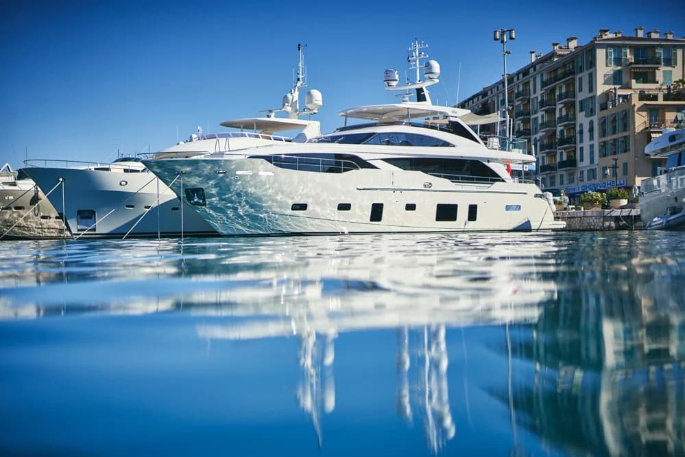 2019 Princess 30M | 99.9 ft