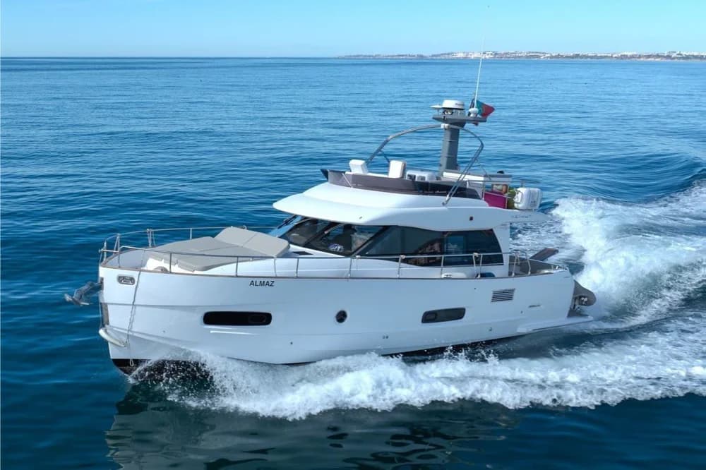 2020 Azimut Magellano 43 | 44ft
