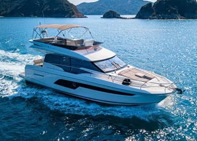 2018 Prestige 520 | 52.8 ft 2