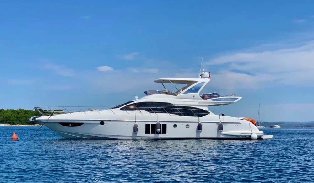 2013 Azimut 64 | 66.1 ft