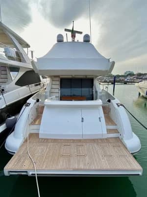 2013 Azimut 64 | 66.1 ft 2