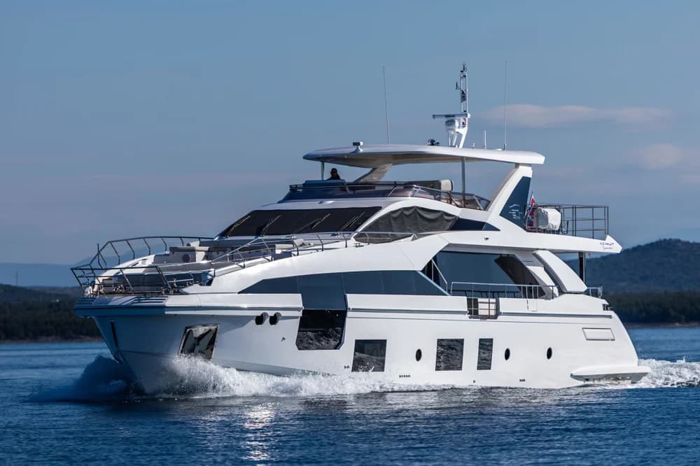 2021 Azimut Grande 27M | 87.1 ft
