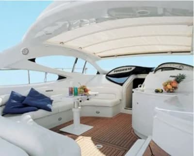 2002 Pershing 52 | 54.8 ft 2