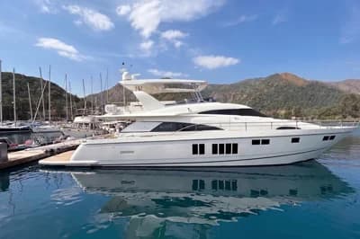 2014 Fairline Squadron 78 | 78.7 ft 2