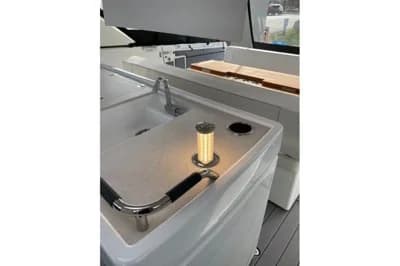 2024 Jeanneau DB/43 OB | 44.4 ft 2