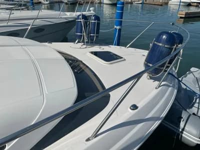2005 Regal 3060 Window Express | 30 ft 3