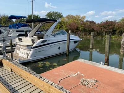 2017 Regal 28 Express | 28.8 ft 2