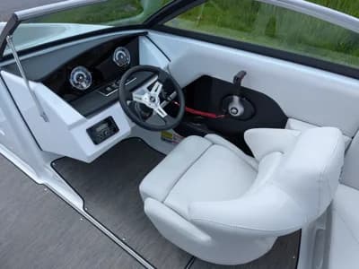 2025 Four Winns H-Series H2 Freedom 2