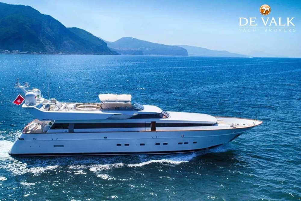 Cantieri di Pisa Akhir 110