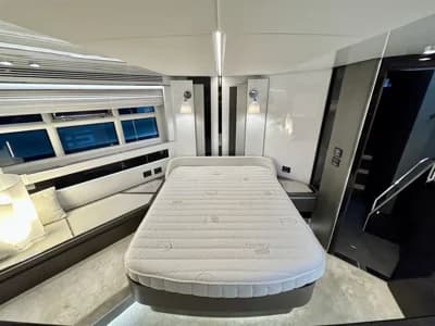 2018 Azimut S7 | 70.1 ft 3