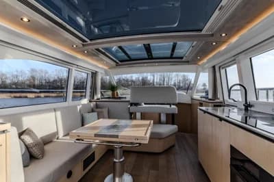 2022 Steeler 56S - Aluminium | 56.8 ft 2