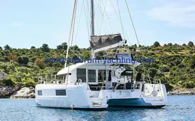 Lagoon 40 2