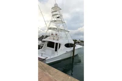 2006 Hatteras 54 Convertible | 54 ft 2