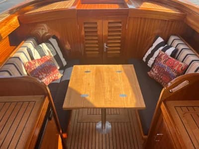 2011 Motor Yacht Beaver Legend 29 | 29.5 ft 3