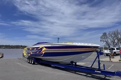 2000 Python Offshore | 42 ft 3