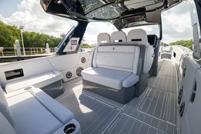 2026 Cigarette 42' Auroris | 42ft 3