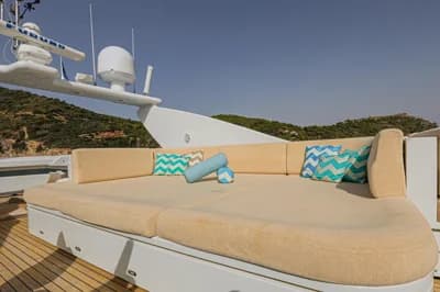 2010 Diano 31 | 101.7 ft 3