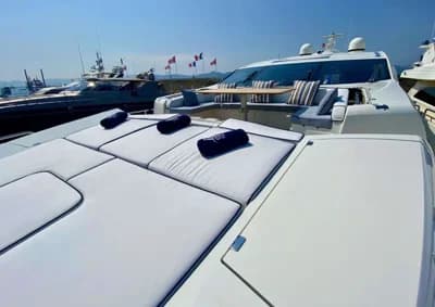 2011 Sunseeker Predator 84 | 86.9 ft 3